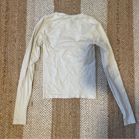 Aritzia Long Sleeve Tee in Cream - Picture 3 of 3